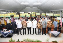 Gubernur Ansar Serahkan Bantuan Hibah Rumah Ibadah se Kota Batam, Untuk Selesaikan Pembangunan