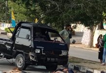 Kecepatan Tinggi, Pick up Oleng Tabrak Pembatas Jalan, 4 Penumpang Terkapar Kecepatan Tinggi, Pick up Oleng Tabrak Pembatas Jalan, 4 Penumpang Terkapar