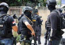 Densus 88 Tangkap 4 Terduga Teroris Jamaah Islamiyah di Batam Densus 88