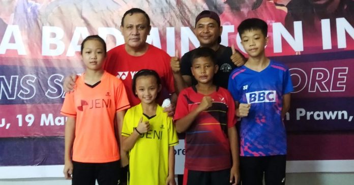 Ketua KPK Firli Bahuri foto bareng anak-anak Akademi BBC di Batam