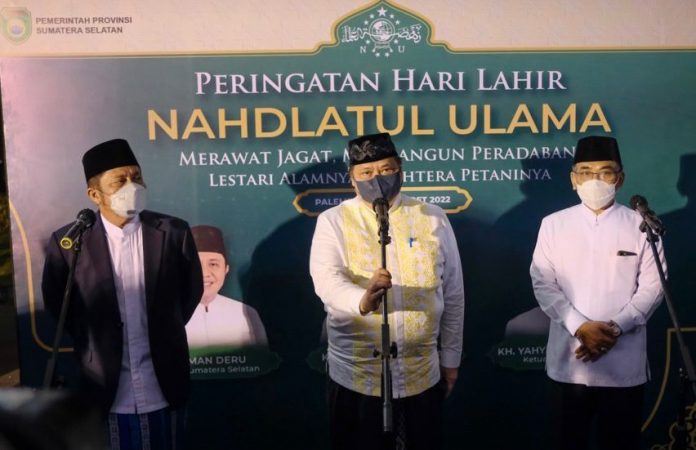 KH Yahya Cholil Staquf Ceritakan Silsilah Menko Airlangga