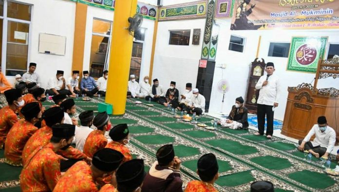 Masjid Al Mukminin Tanjungpinang Masjid Al Mukminin Tanjungpinang