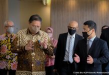 Menko Airlangga dan Menteri Lee Bahas Rencana Ekspor Energi EBT ke Singapura