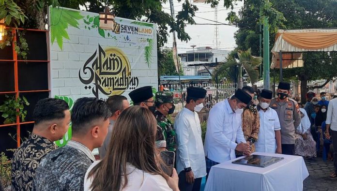 Sapa Pedagang di Bazar Kampoeng Ramadhan Sevenland