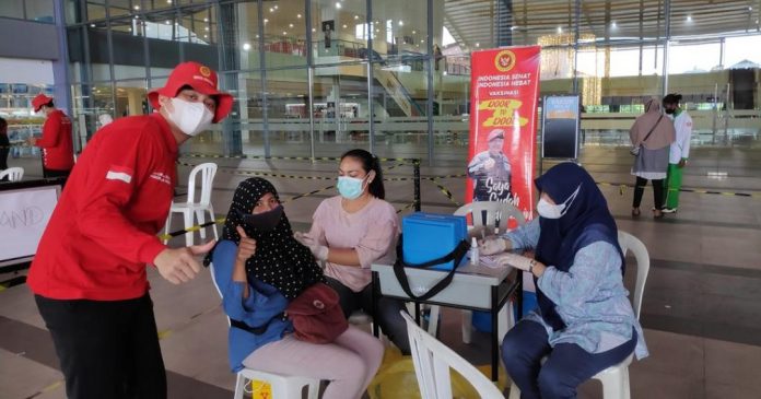 Warga Dapat Kemudahan Akses Ikuti Vaksinasi