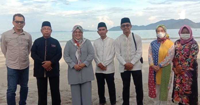 Pantai Padang Melang