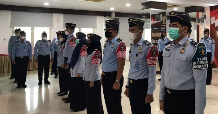 Kepala Imigrasi Batam Tekankan Pentingnya Komitmen Membangun Zona Integritas Menuju WBK/WBBM. Kepala Imigrasi Batam Tekankan Pentingnya