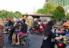 Kedai Kopi Rakyat Bagikan Ratusan Takjil ke Pengendara Kedai Kopi Rakyat Bagikan Ratusan Takjil ke Pengendara