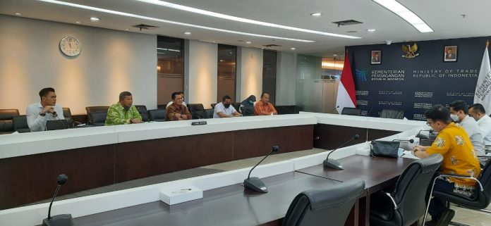 Menteri Perdagangan dan Bupati Anambas