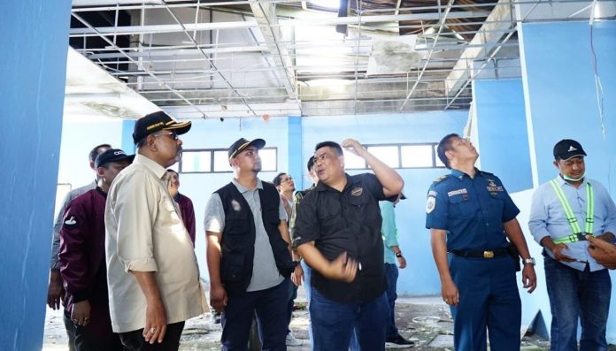 Keluhan para penumpang kapal antar pulau