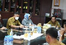 Gubernur Ansar Akan Usulkan Rencana Revitalisasi Pasar Baru Tanjungpinang Gubernur Ansar Akan Usulkan Rencana Revitalisasi Pasar Baru Tanjungpinang