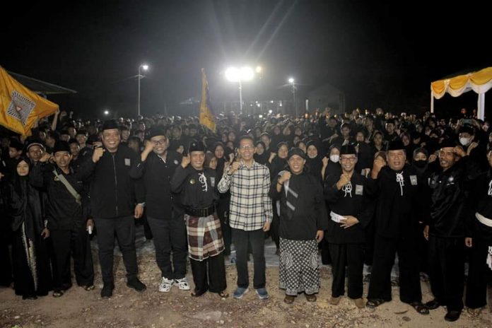 Keluarga Besar PSHT Bangga Berkat Rudi-Amsakar Keluarga Besar PSHT Bangga Berkat Rudi-Amsakar