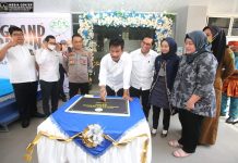 Rudi Apresiasi dan Resmikan Rumah Sakit Jasmine di Komplek Pertokoan Duta Raya Rudi Apresiasi dan Resmikan Rumah Sakit Jasmine di Komplek Pertokoan Duta Raya
