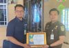 Tingkatkan Kepatuhan Peserta Badan Usaha, Cabang Kejaksaan Negeri Tarempa Diberi Penghargaan