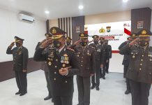 Kapolres Bintan Ikuti Upacara Virtual Peringatan Hari lahir Pancasila Tahun 2022 Kapolres Bintan Ikuti Upacara Virtual Peringatan Hari lahir Pancasila Tahun 2022