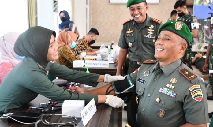 Korem 033 Wira Pratama Gelar Donor Darah HUT Kodam I Bukit Barisan ke-72 Tahun 2022