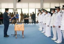 Lantik 20 Pj Kades, Plt Bupati Bintan: Jalankan Amanah dan Tingkatkan Kesejahteraan Masyarakat Plt Bupati Bintan Roby Kurniawan Lantik 20 Pj Kades