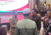 Gubernur Kepri Dukung Konversi Bank Riau Kepri Menjadi Syariah Gubernur Kepri Ansar Ahmad hadiri Bussines Meeting BRK