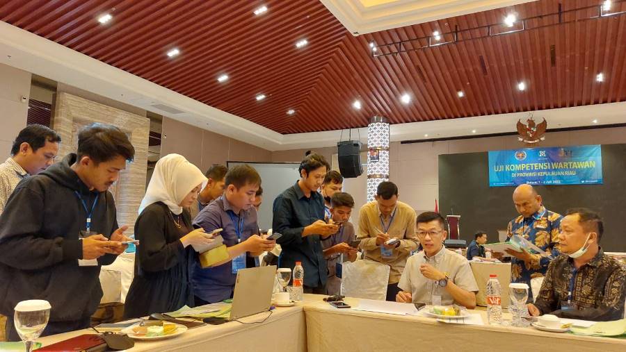 Hadiri UKW Dewan Pers di Batam, Hasan: Setiap Wartawan Dituntut Memiliki Kartu UKW