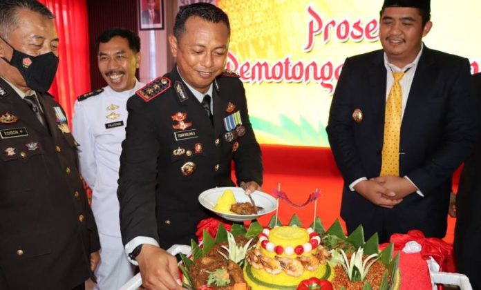 Kapolres Bintan beserta FKPD Ikuti Upacara Peringatan Hari Bhayangkara ke-76