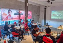 Keseruan Honda Kepri Nobar Aksi Crosser Kelas MXGP dan Berbagi Kebahagian Keseruan Honda Kepri Nobar Aksi Crosser MXGP dan Berbagi Kebahagian
