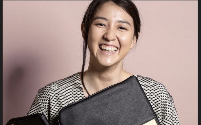 Azalea Ayuningtyas CEO dan Co-Founder Krealogi