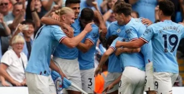 Manchester City Bangkit Kalahkan Crystal Palace 4-2 Manchester City Bangkit Kalahkan Crystal Palace 4-2