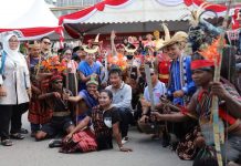 Pawai Pembangunan Peringatan HUT RI Ke-77 Tingkat Kota Batam Berlangsung Meriah Pawai Pembangunan Peringatan HUT RI Ke-77 Tingkat Kota Batam