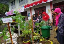 Wakili Pasbar Tingkat Provinsi Sumbar, Kader Posyandu Mawar IV Dikunjungi Tim Penilai Kader PKK Pasbar