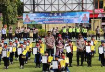 Kapolres Pasaman Barat Berikan Piagam Penghargaan Kepada 32 Polisi Cilik