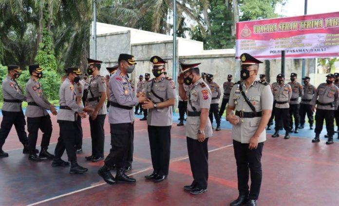 Kapolres Pasaman Barat AKBP Aries Purwanto Pimpin Sertijab