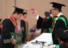 Puluhan Narapidana Wisuda Di UNIS, 3 Orang IPK Cumlaude, Thurman: Privilege Dari Negara