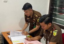 Kejaksaan Titipkan Tersangka Pencabulan 8 Anak ke Rutan Polres Anambas Kejaksaan Titipkan Tersangka Pencabulan 8 Anak ke Rutan Polres Anambas2