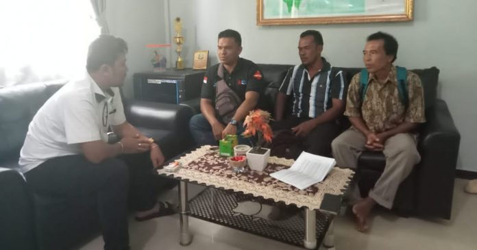 Masyarakat Desa Linau Lingga Utara Masih Pertanyakan Kemana 87 Sertifikat Lahan Milik Mereka Masyarakat Desa Linau Lingga Utara Masih Pertanyakan Kemana 87 Sertifikat