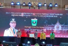 Tertib Dalam Pengisian Jabatan, Pemprov Sumbar Raih Penghargaan KASN