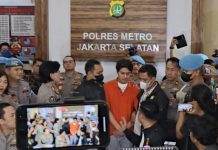 Rizky Billar Resmi Pakai Baju Orange Polres Metro Jaksel Artis Rizky Billar