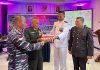 Upacara Dan Syukuran HUT TNI ke 77, Polres Kepulauan Anambas Beri Kejutan Danlanal Tarempa