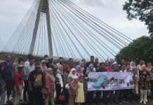 Holiday ke Batam, Puluhan Wisatawan Asal Malaysia Puji Infrastruktur Jalan Makin Lebar Holiday ke Batam, Puluhan Wisatawan Asal Malaysia Puji Infrastruktur Jalan Makin Lebar