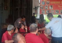 Jalin Silaturahmi ke Panti Jompo, Polsek KKP Batam Sekaligus Salurkan Bantuan