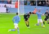 Man City Menang 2-1 dari Fulham, Penonton Bahas De Bruyne Jatuh Menari di Kotak Penalti Man City Menang 2-1 dari Fulham, Penonton Bahas De Bruyne Jatuh Menari