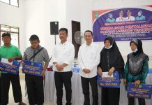 Pemko Batam Catat 28.900 Warga Berhak Terima BLT Tahun 2022 Wali Kota Batam, Muhammad Rudi hadir langsung dalam kegiatan sosialisasi penyaluran Bantuan Tunai Langsung BLT
