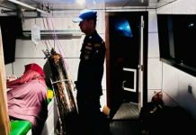 Tim Satpolairud Polresta Tanjungpinang Evakuasi Pasien di Speed Boat Puskesmas Anambas Tim Satpolairud Polresta Tanjungpinang Evakuasi Pasien di Speed Boat Puskesmas Anambas