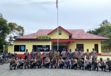 Apel Pagi Bersama Tingkatkan Sinergitas TNI-Polri di Mapolsek Singkep Barat Apel Bersama TNI-Polri di Mapolsek Singkep