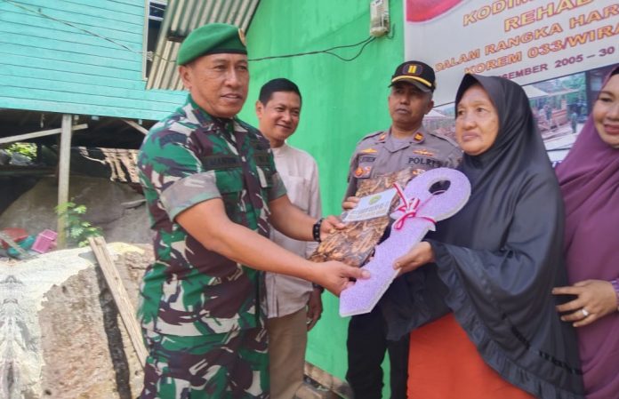 Danrem 033 WP Resmikan Rehab RTLH di Wilayah Koramil 02 Tarempa Anambas Danrem 033 WP Resmikan Rehab RTLH di Wilayah Koramil 02 Tarempa Anambas