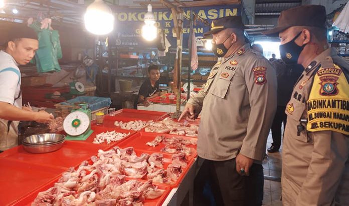 Jelang Nataru Polisi di Sekupang Awasi Ketersediaan Sembako