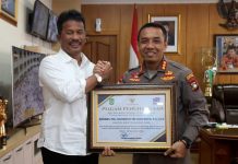 Pemko Batam Berikan Penghargaan ke Kapolresta Barelang dan Kasatresnarkoba