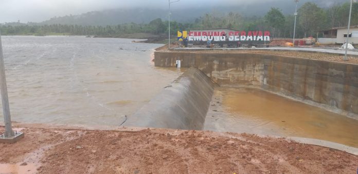Pemerintah Kabupaten Natuna telah menyelesaikan pembebasan lahan genangan Embung Sebayar di Desa Sungai Ulu, Pemerintah Kabupaten Natuna telah menyelesaikan pembebasan lahan genangan Embung Sebayar di Desa Sungai Ulu