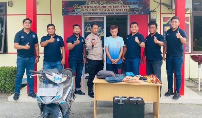 Tersangka MS, spesialis pencurian kotak amal saat