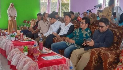 Anggota DPRD Natuna menghadiri Musyawarah Rencana Pembangunan (Musrenbang) di tingkat kecamatan. 