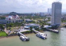 BP Batam akan Lakukan Penyesuaian Tarif Pass Penumpang Internasional 100.000,- per orang BP Batam akan Lakukan Penyesuaian Tarif Pass Penumpang Internasional